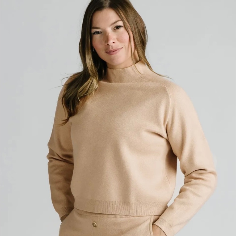 Khaki Tribeca Zyia active sweater